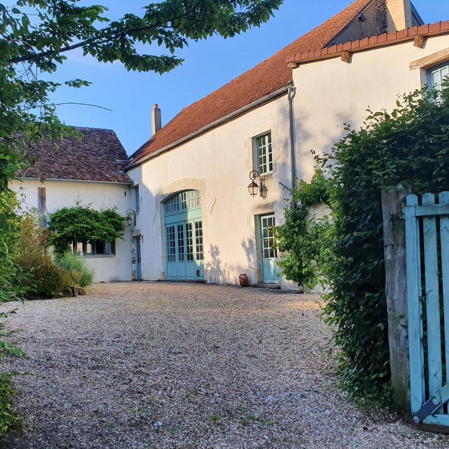 Ferme Equestre & Chambres D'Hotes Gateau Stables Proche Guedelon Saint-Amand-en-Puisaye Eksteriør billede